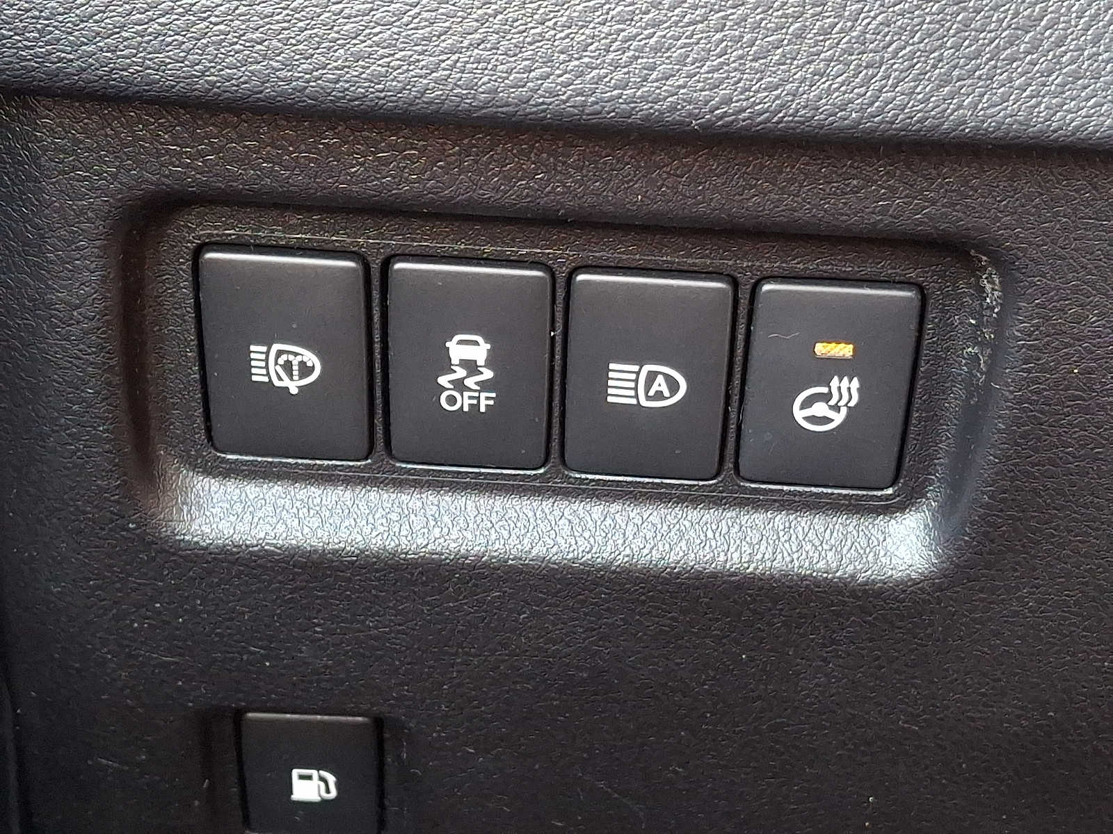 Thumbnail: 2023 Lexus GX - 24