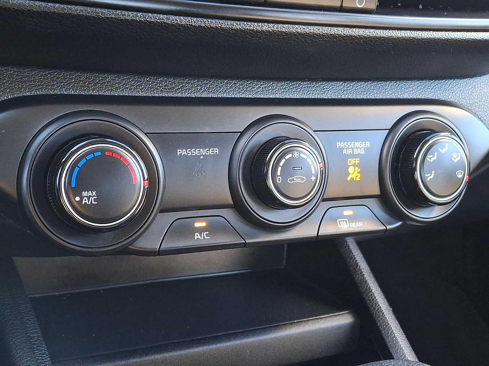 Thumbnail: 2023 Kia Forte - 12