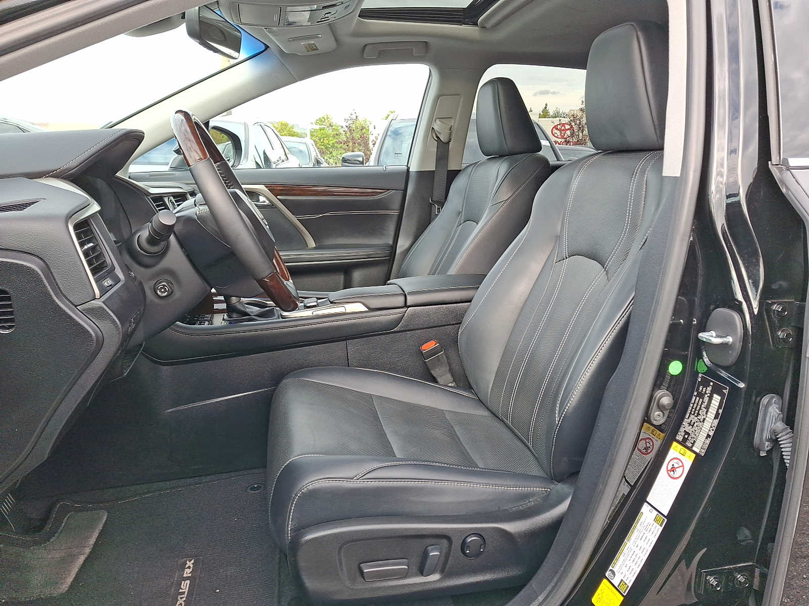 Thumbnail: 2019 Lexus RX - 10