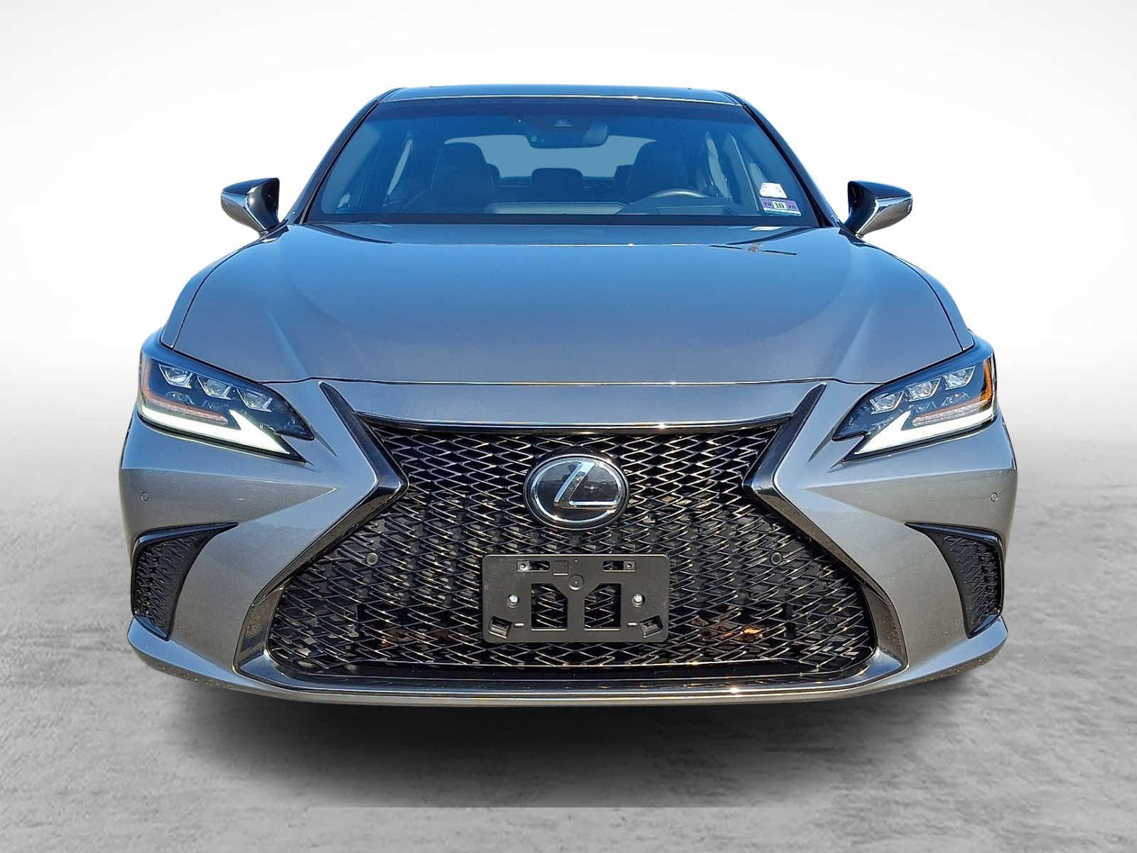 Thumbnail: 2019 Lexus ES - 2