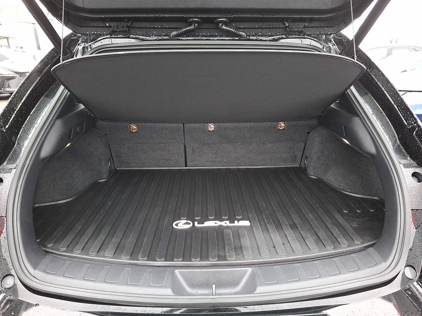 Thumbnail: 2019 Lexus UX - 27