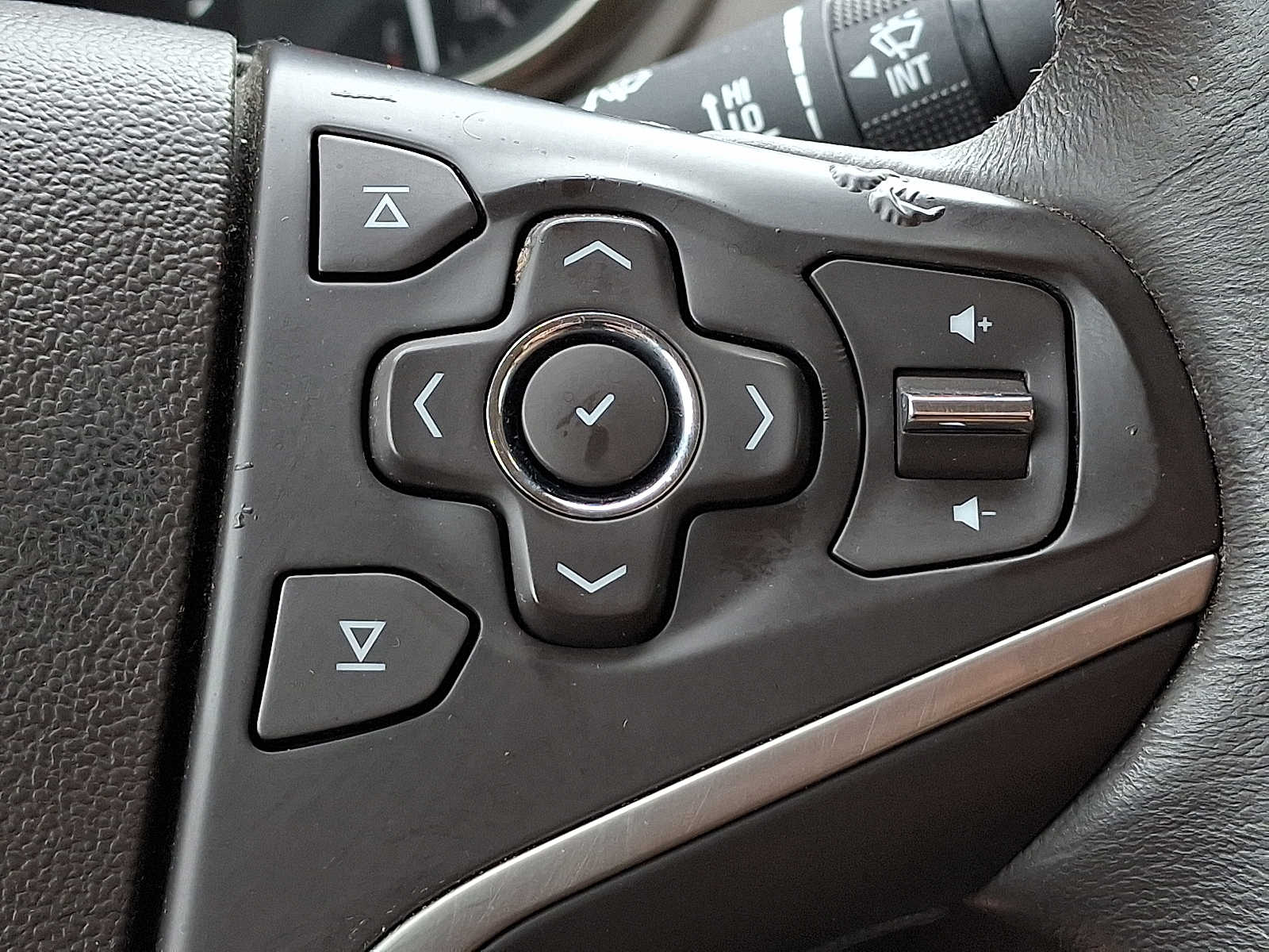 Thumbnail: 2014 Buick LaCrosse - 20