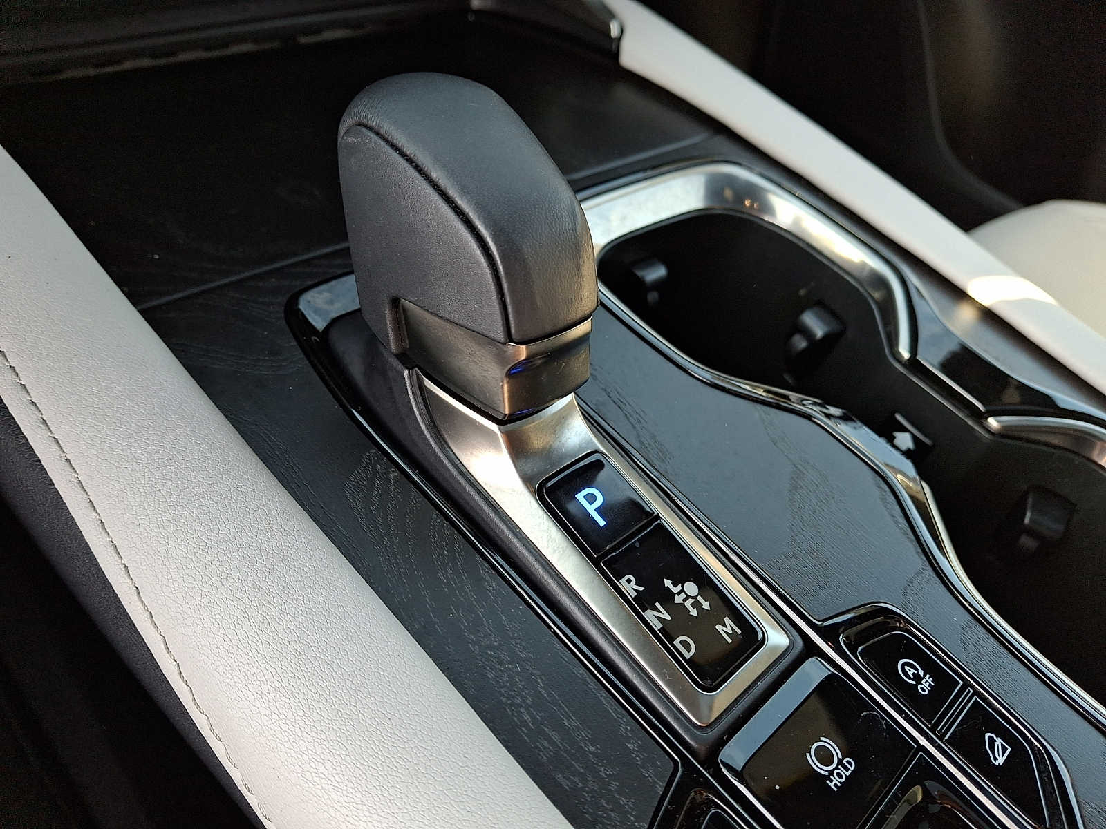 Thumbnail: 2023 Lexus RX - 13