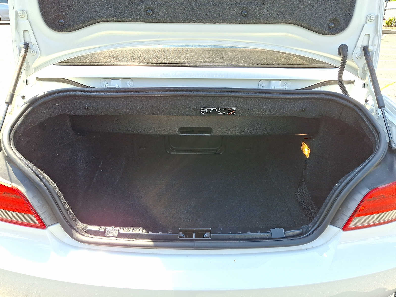 Thumbnail: 2012 BMW 1 Series - 25