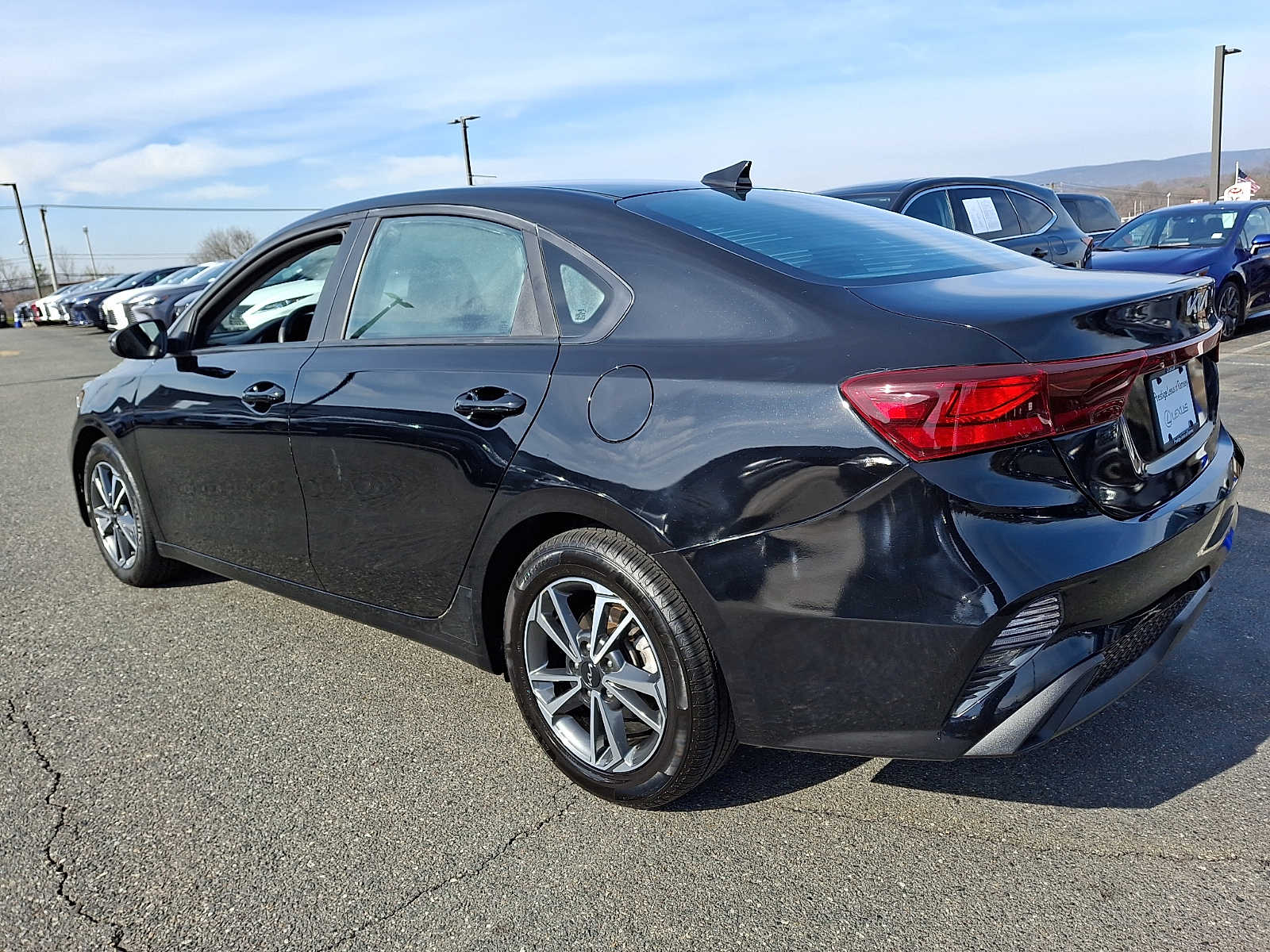 Thumbnail: 2023 Kia Forte - 6