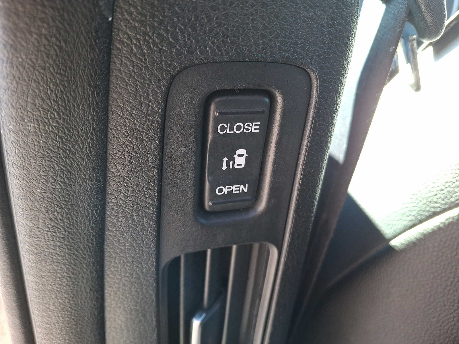 Thumbnail: 2023 Honda Odyssey - 8