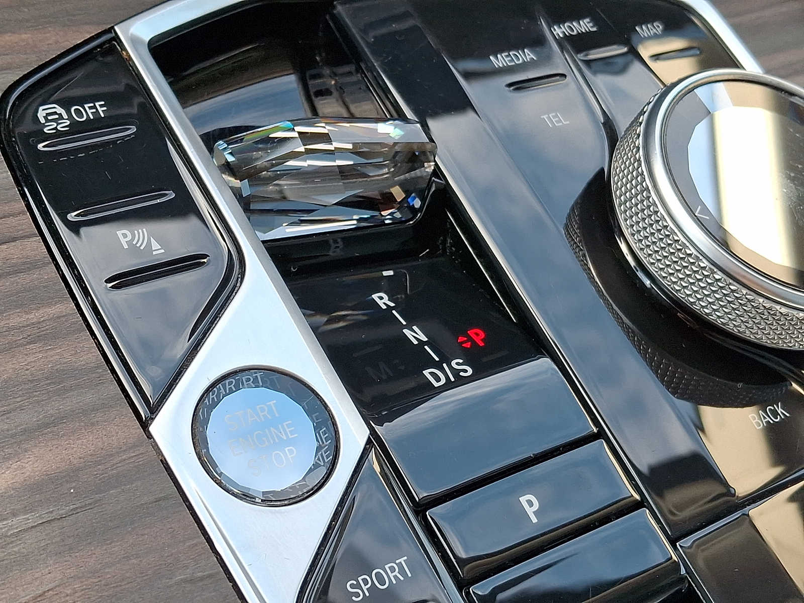 Thumbnail: 2023 BMW X7 - 11