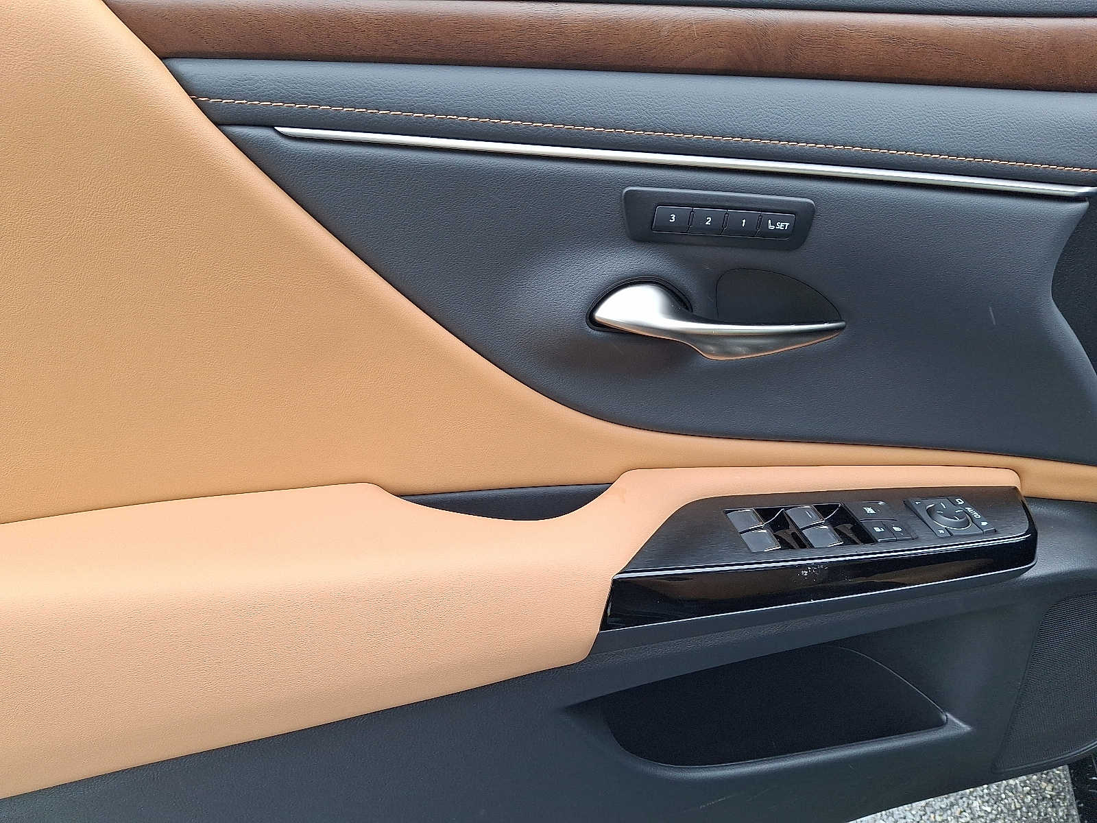 2023 Lexus ES 350 8