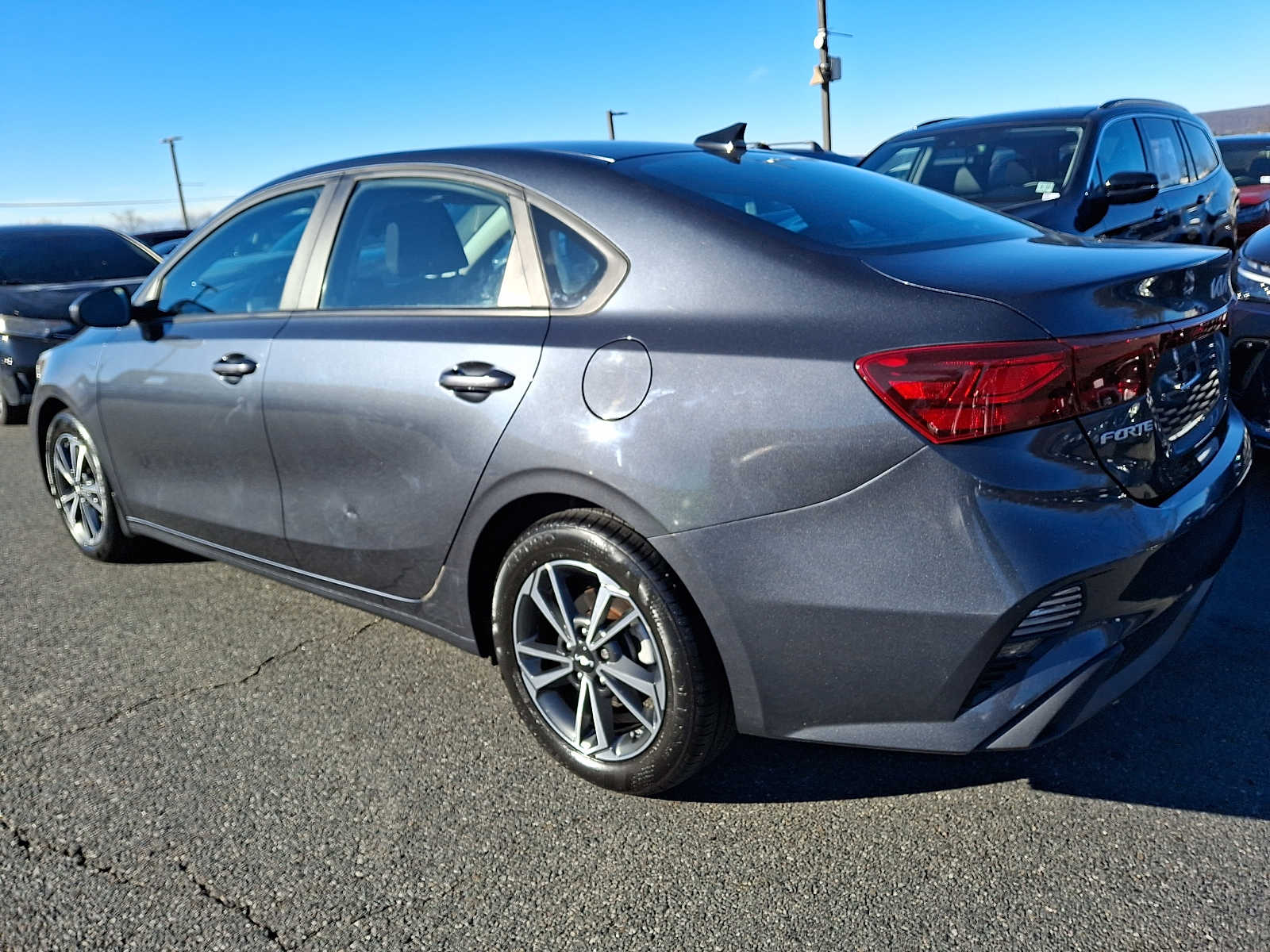 Thumbnail: 2023 Kia Forte - 5