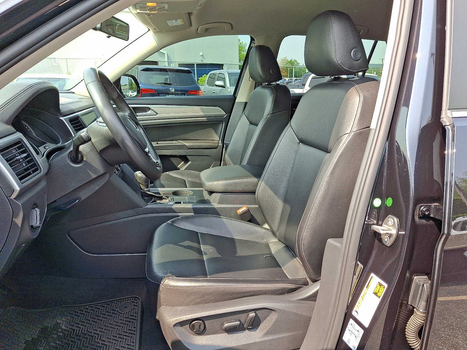 2018 Volkswagen Atlas SE 11