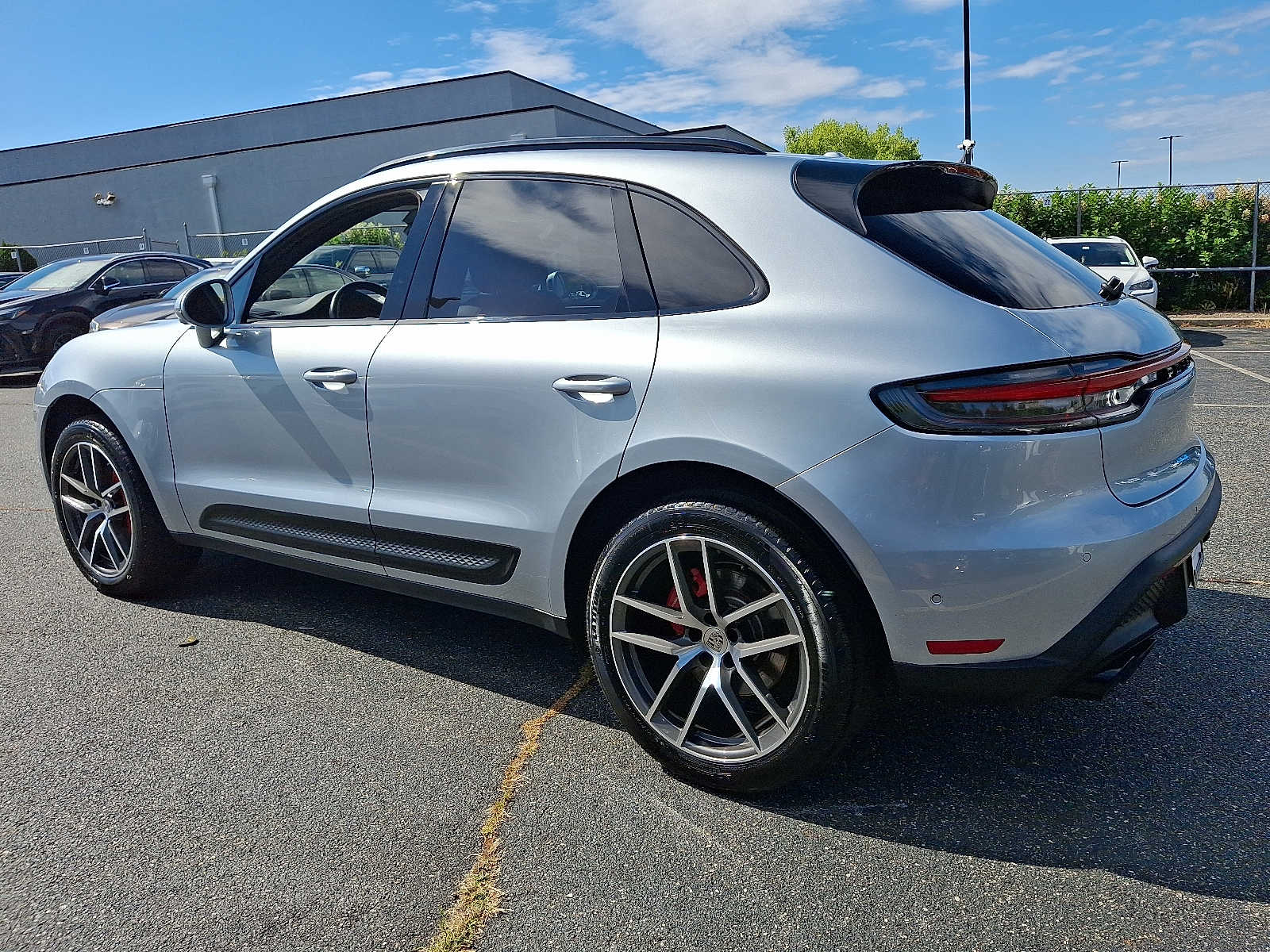 Thumbnail: 2022 Porsche Macan - 6