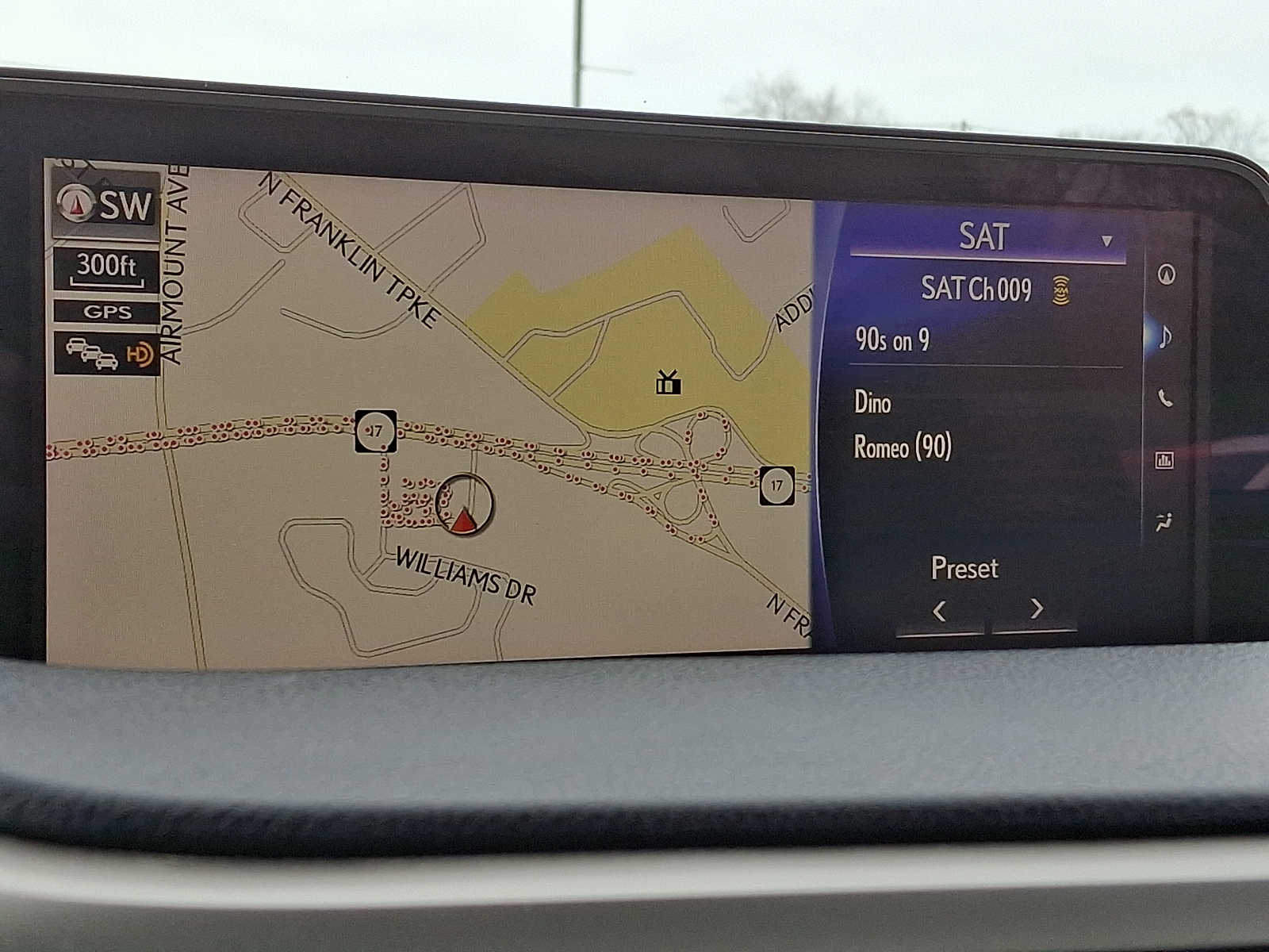 Thumbnail: 2016 Lexus RX - 13