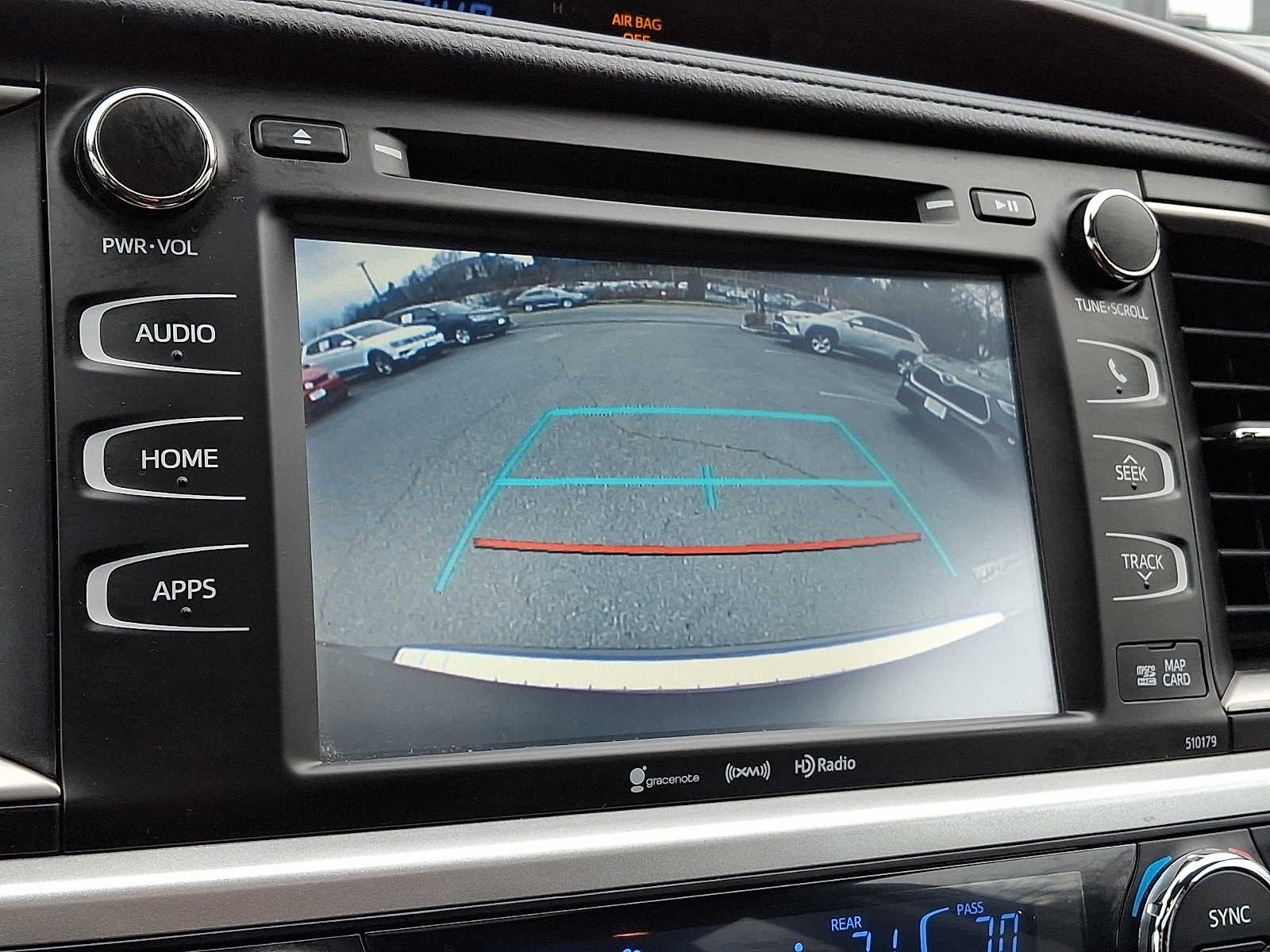 Thumbnail: 2017 Toyota Highlander - 16