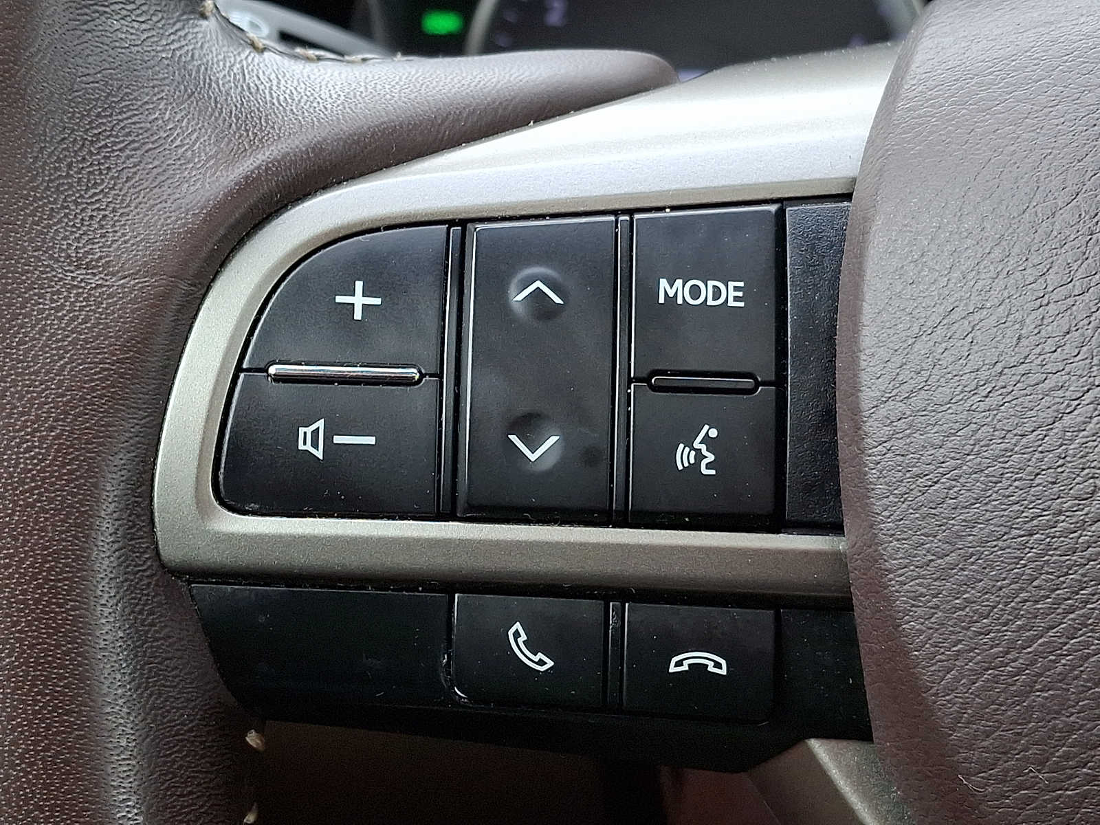 Thumbnail: 2018 Lexus RX - 18