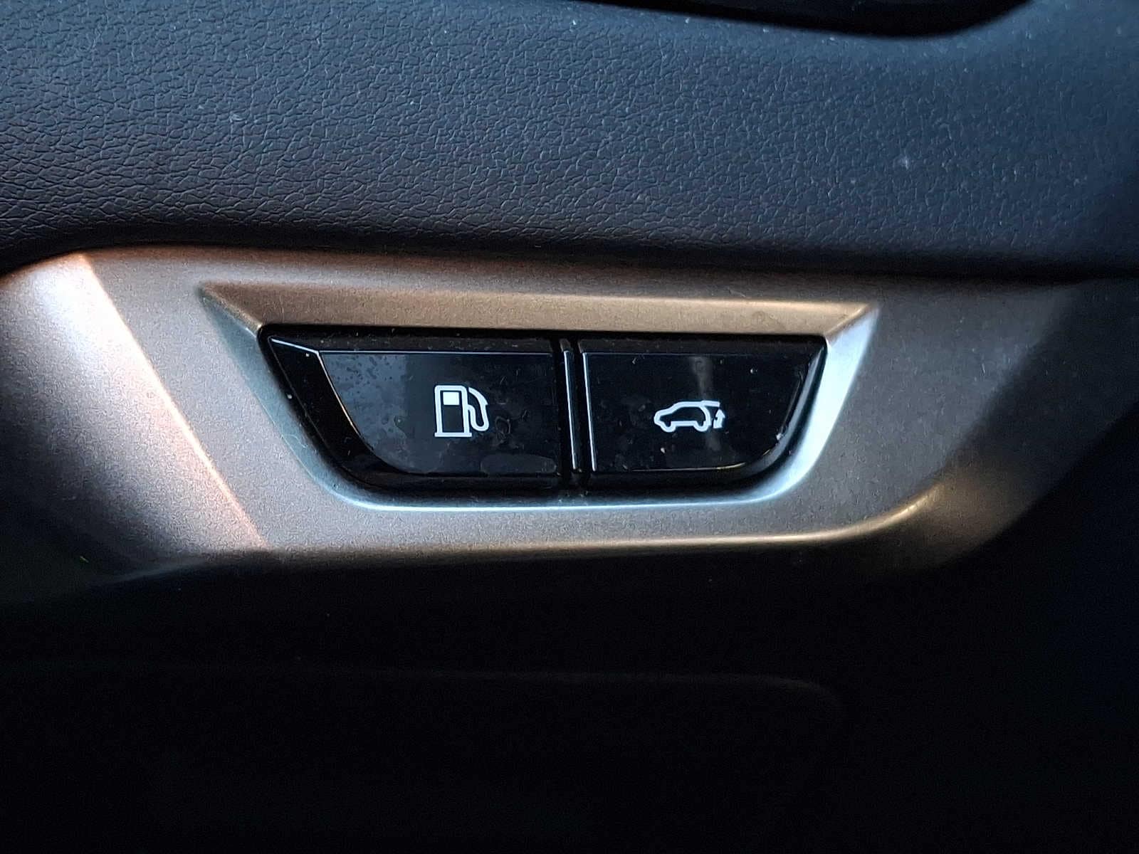 Thumbnail: 2023 Lexus RX - 24