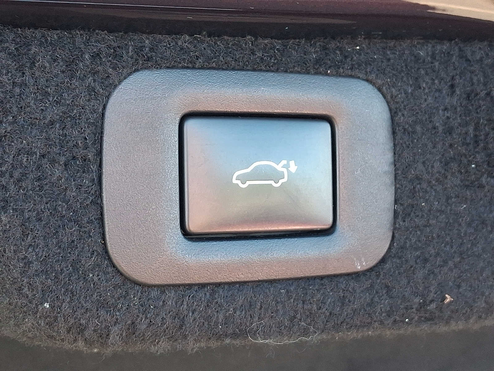 Thumbnail: 2020 Lexus LS - 28