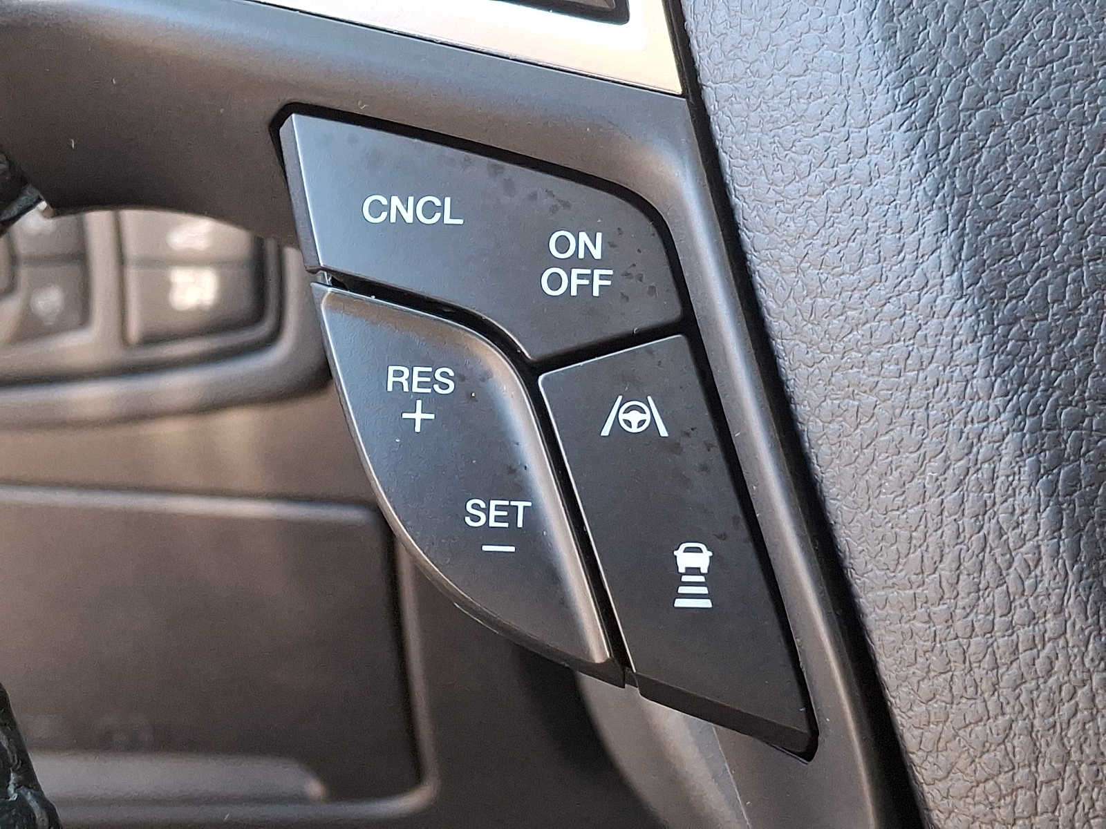 Thumbnail: 2022 Ford Edge - 20