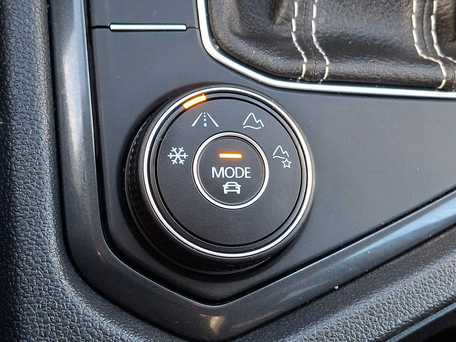 Thumbnail: 2022 Volkswagen Tiguan - 20