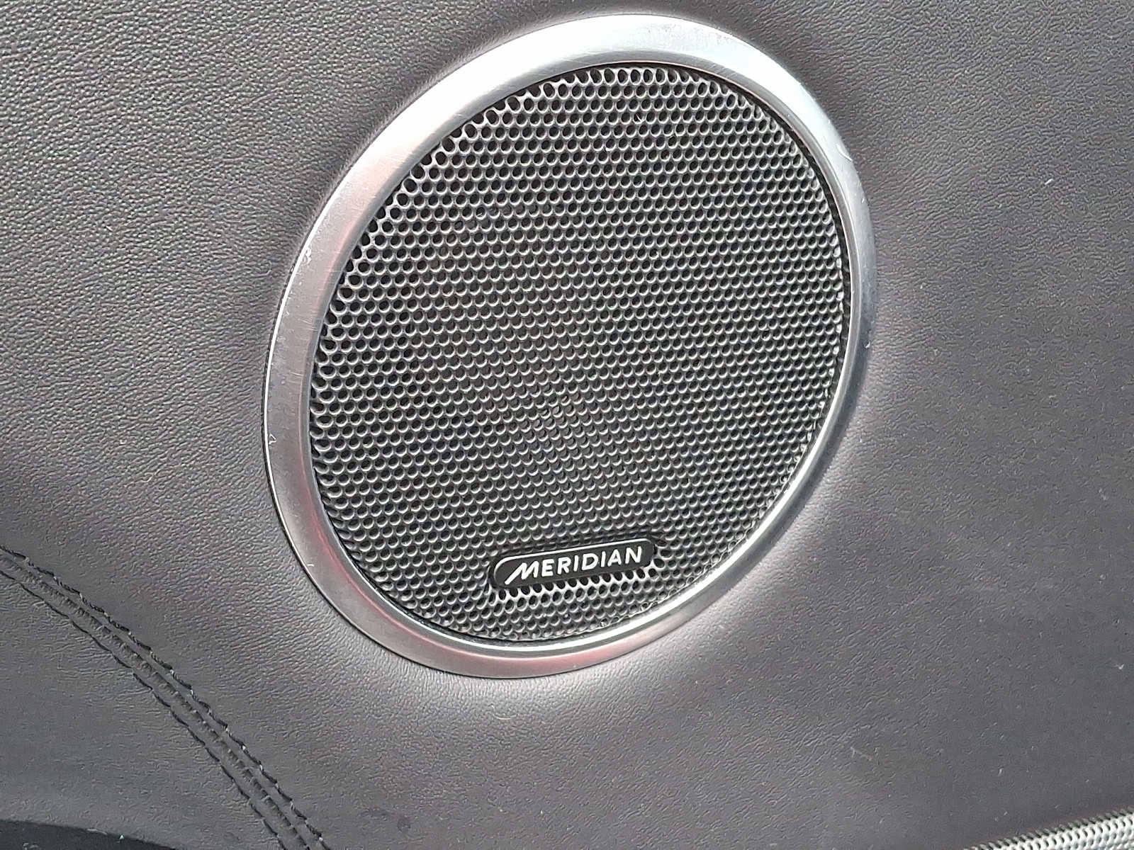 Thumbnail: 2020 Land Rover Range Rover Sport - 24