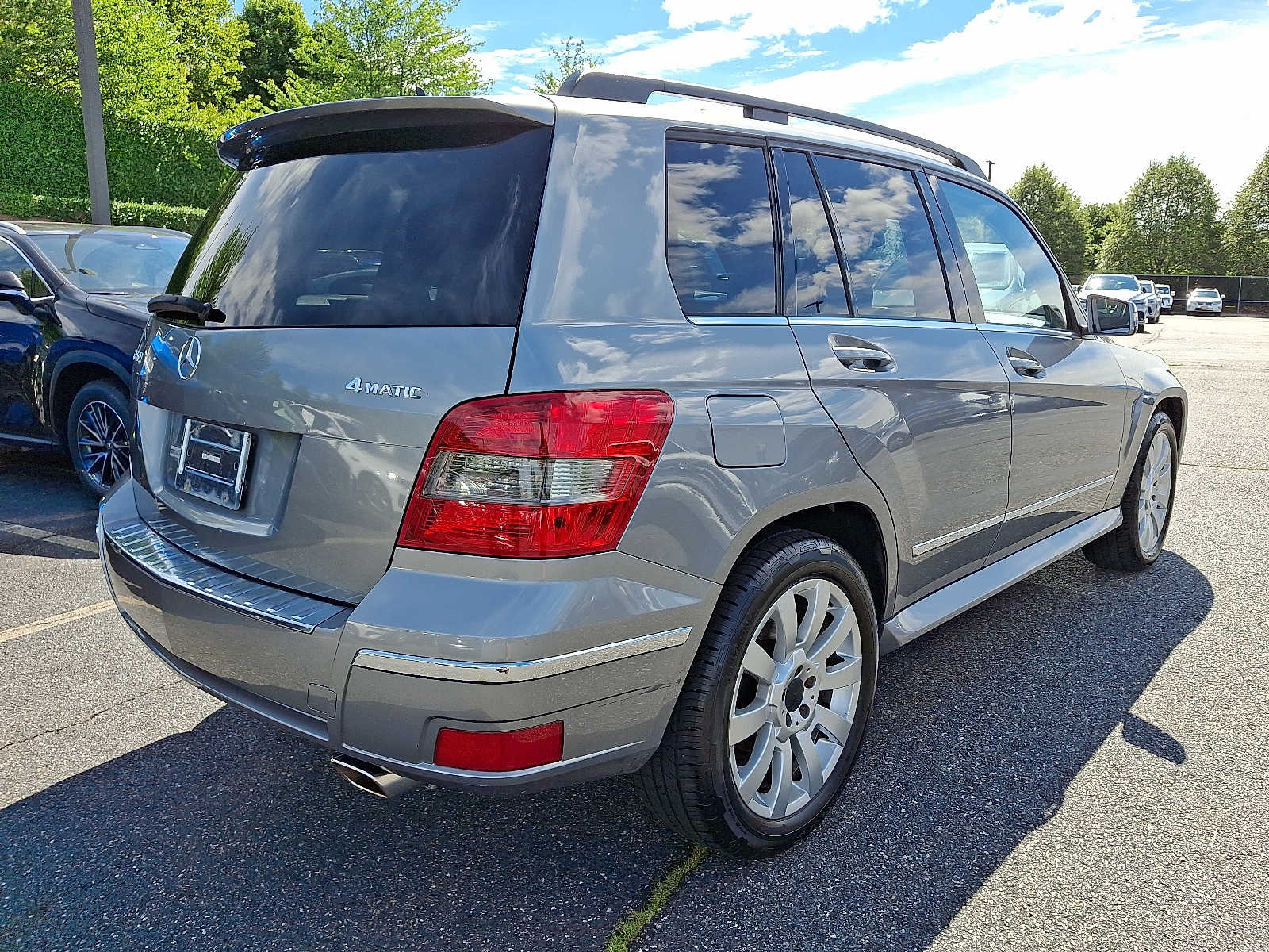 Thumbnail: 2010 Mercedes-Benz GLK - 4