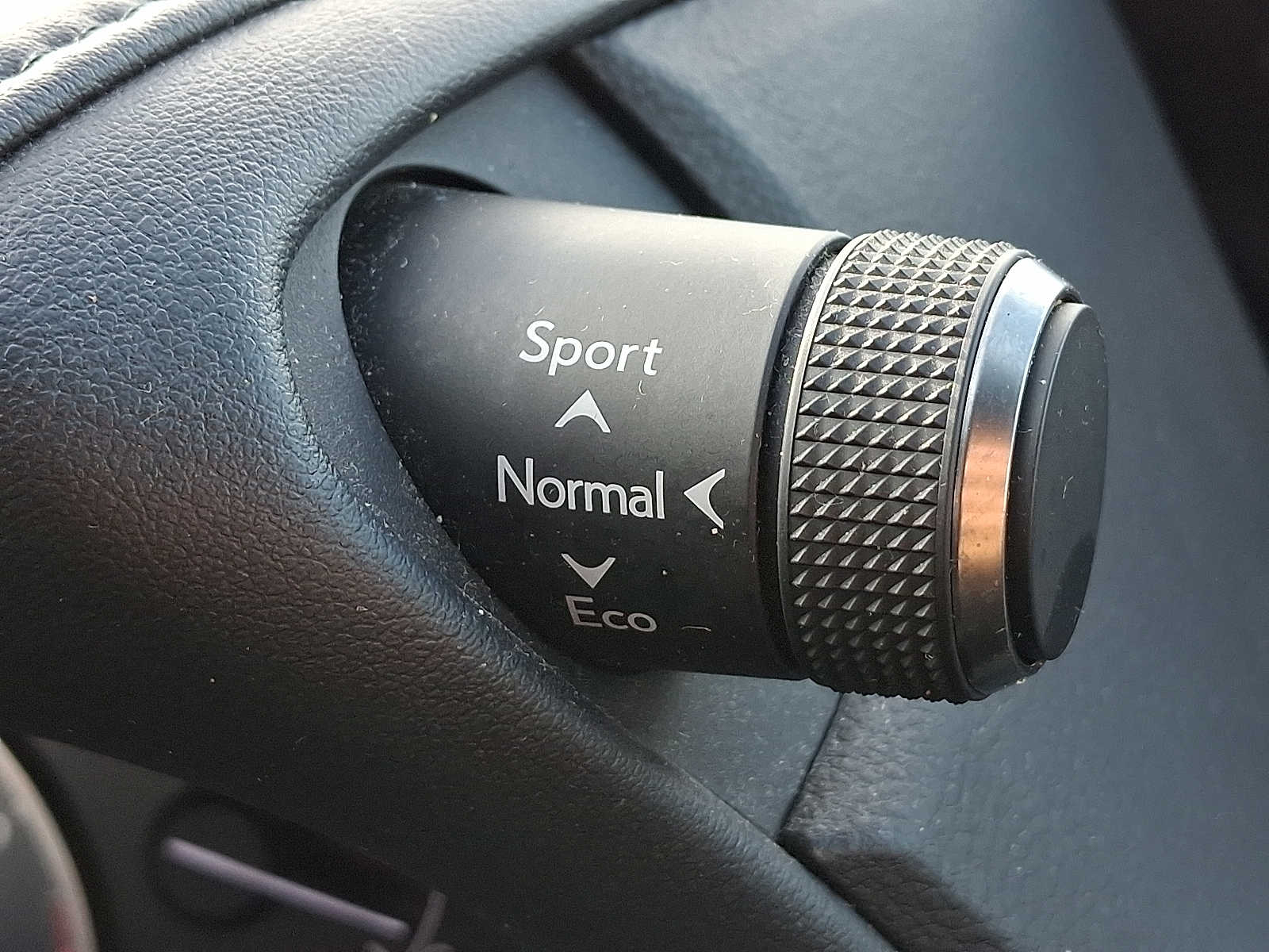 Thumbnail: 2019 Lexus ES - 19