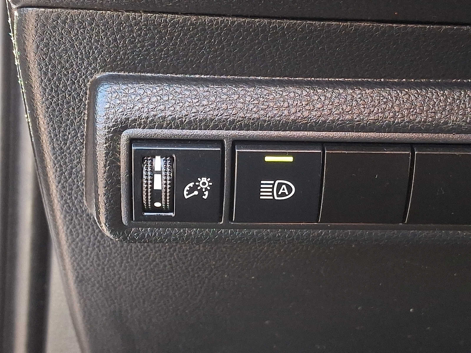 Thumbnail: 2021 Toyota Corolla - 23