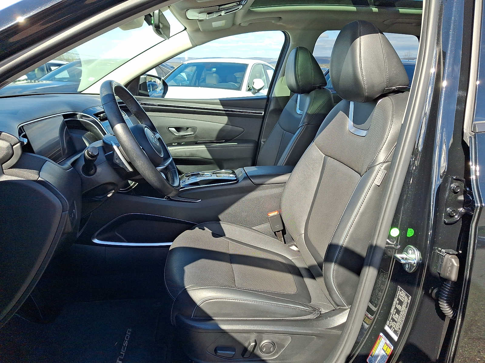 Thumbnail: 2023 Hyundai Tucson - 10