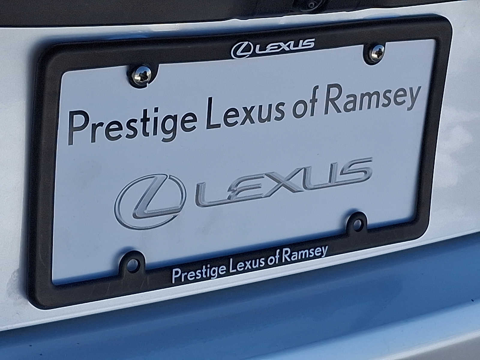 Thumbnail: 2023 Lexus ES - 30