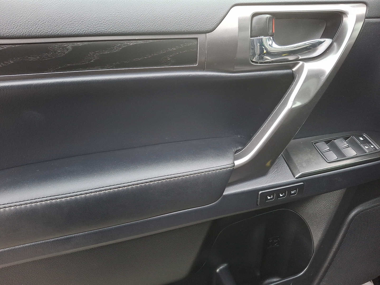 Thumbnail: 2023 Lexus GX - 10