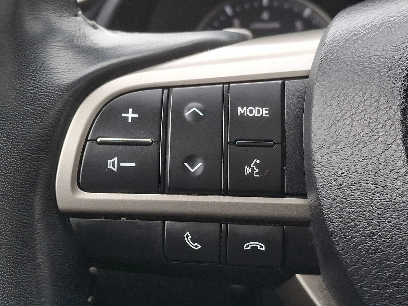 Thumbnail: 2020 Lexus RX - 18