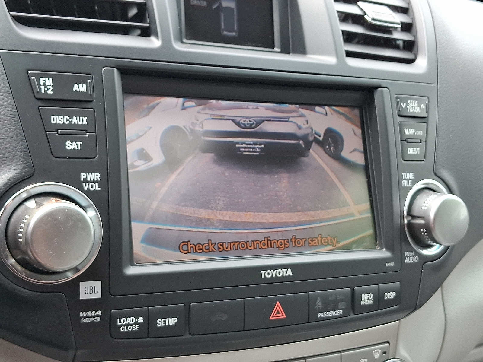 Thumbnail: 2011 Toyota Highlander - 17