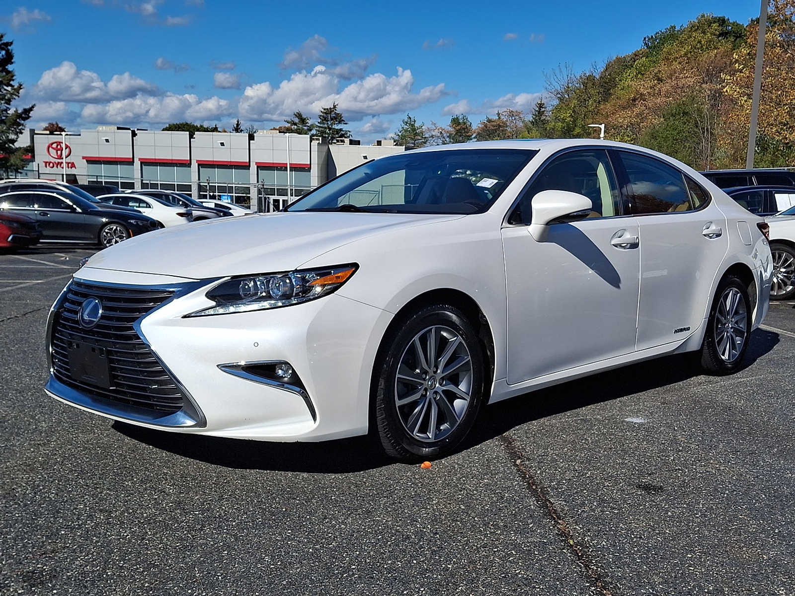 Thumbnail: 2017 Lexus ES - 1