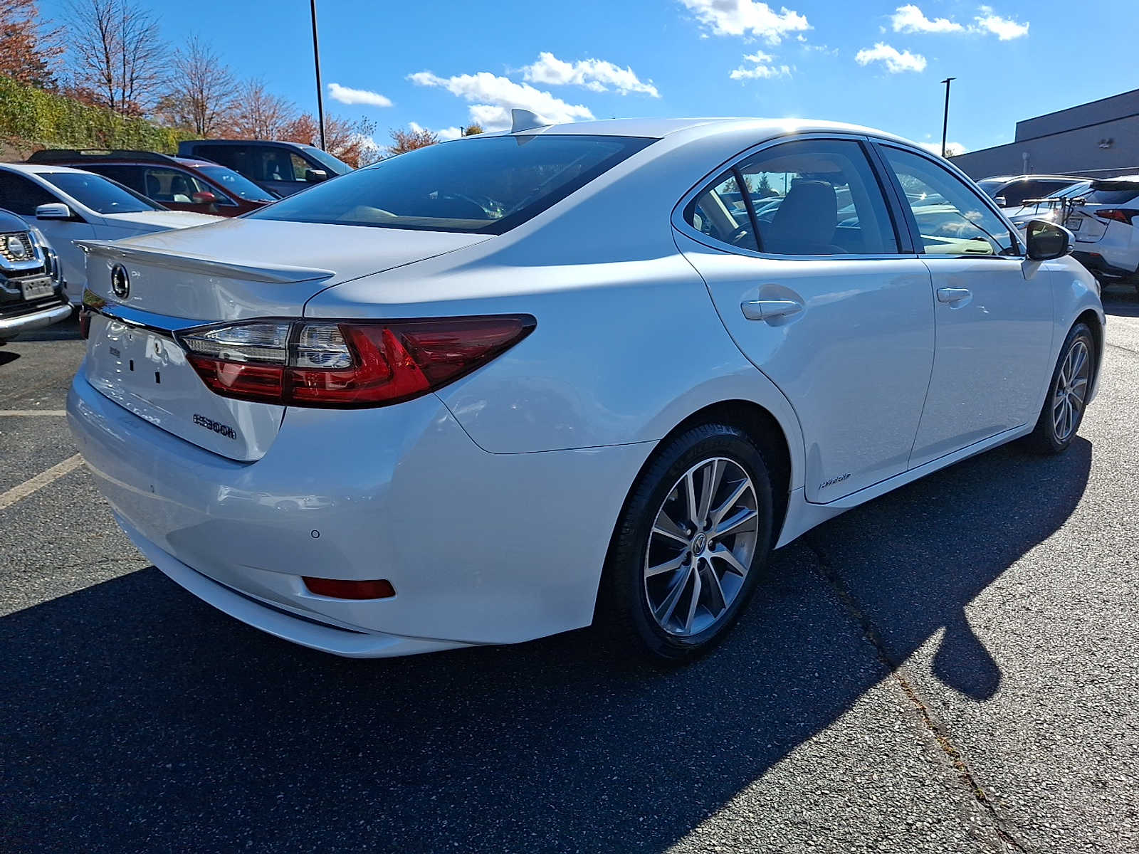 Thumbnail: 2017 Lexus ES - 4