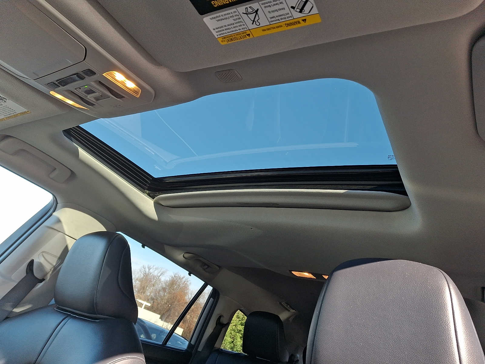 Thumbnail: 2022 Toyota Highlander - 13