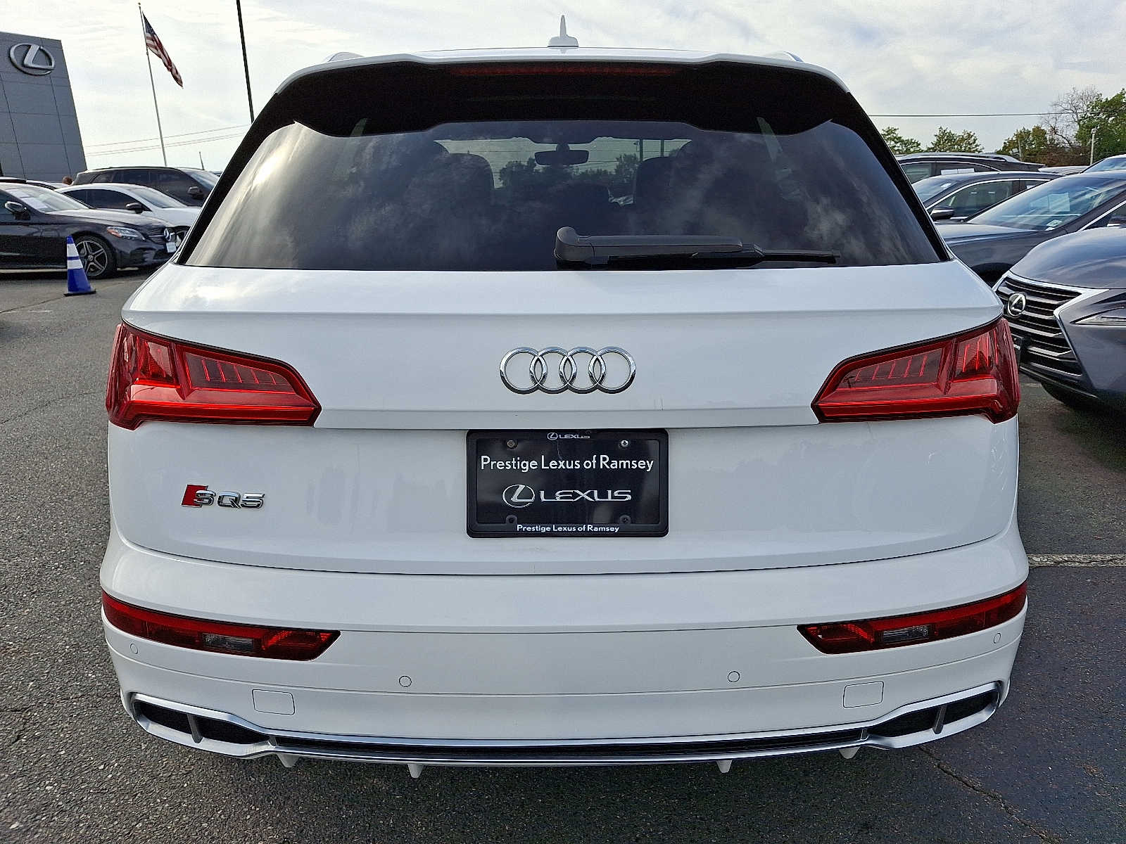 Thumbnail: 2018 Audi SQ5 - 5