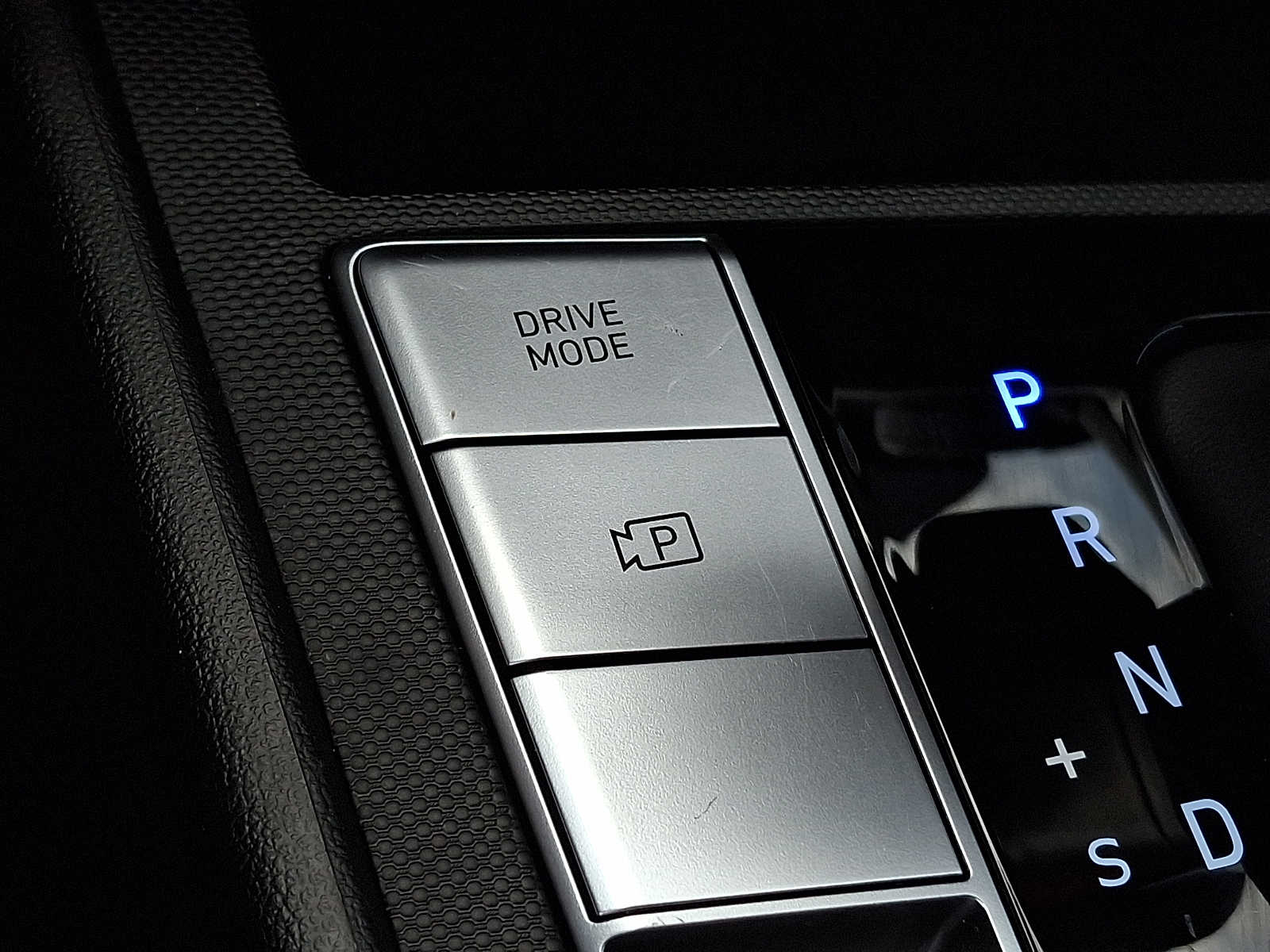 Thumbnail: 2023 Hyundai Elantra - 22