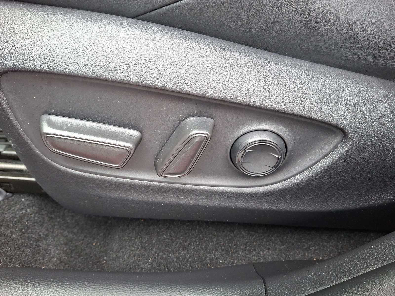 Thumbnail: 2023 Toyota RAV4 - 12