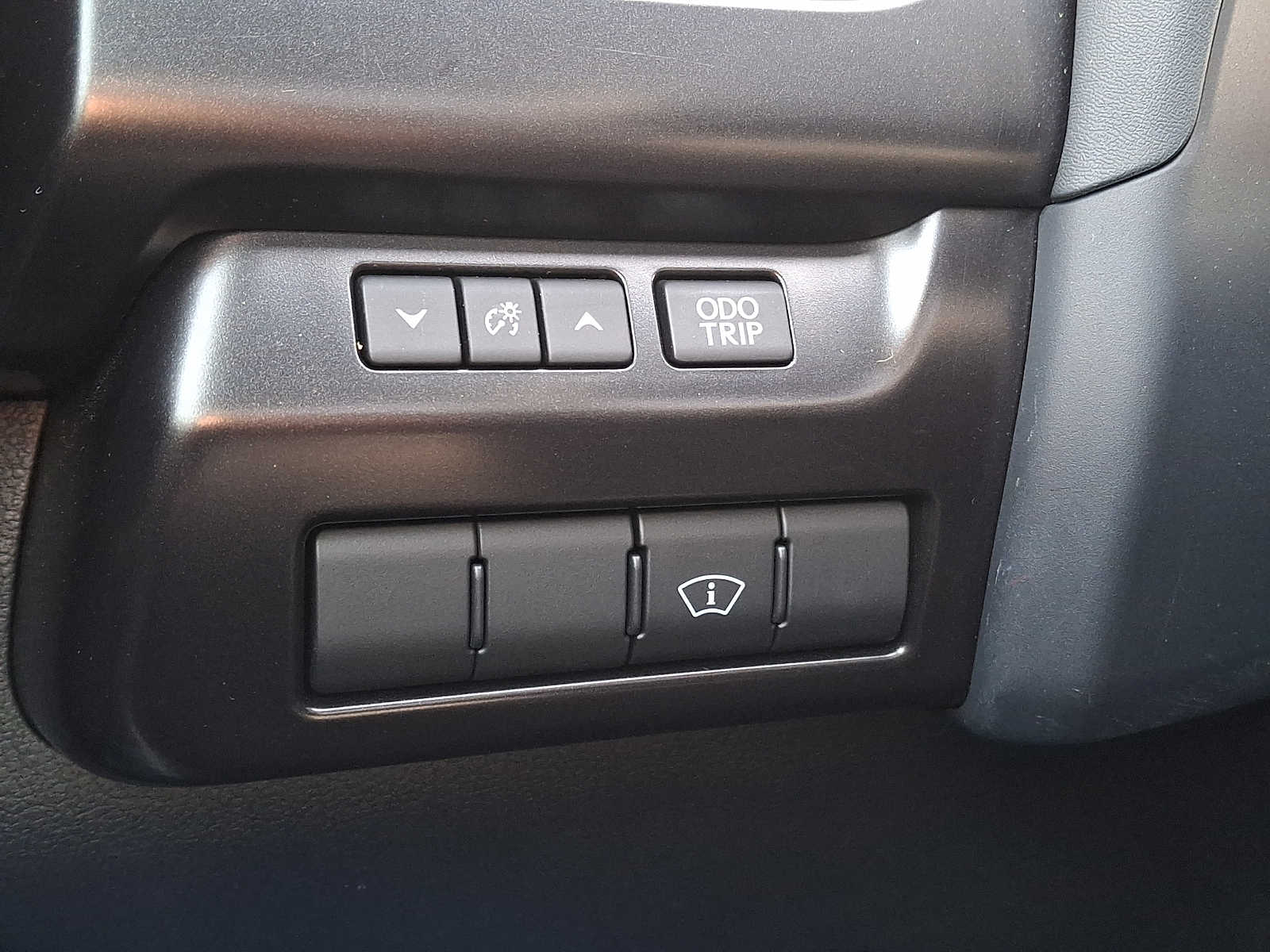 Thumbnail: 2023 Lexus UX - 23