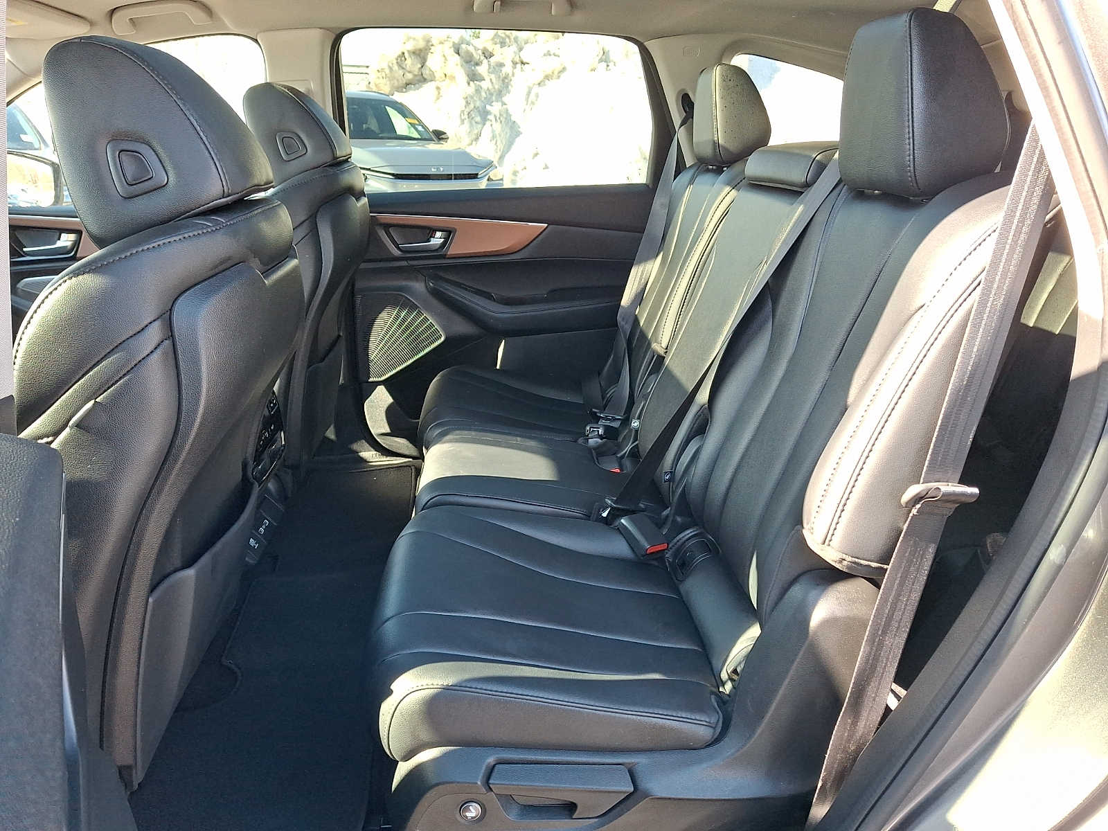 Thumbnail: 2022 Acura MDX - 8