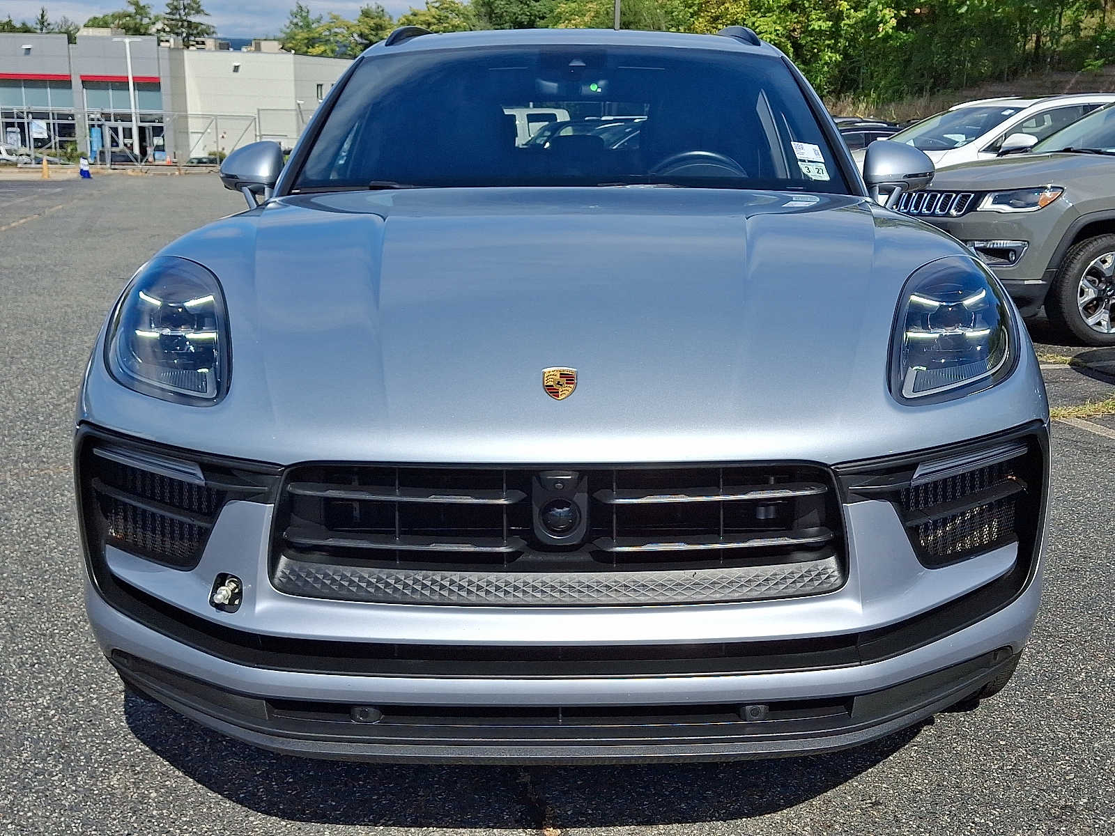 Thumbnail: 2022 Porsche Macan - 2