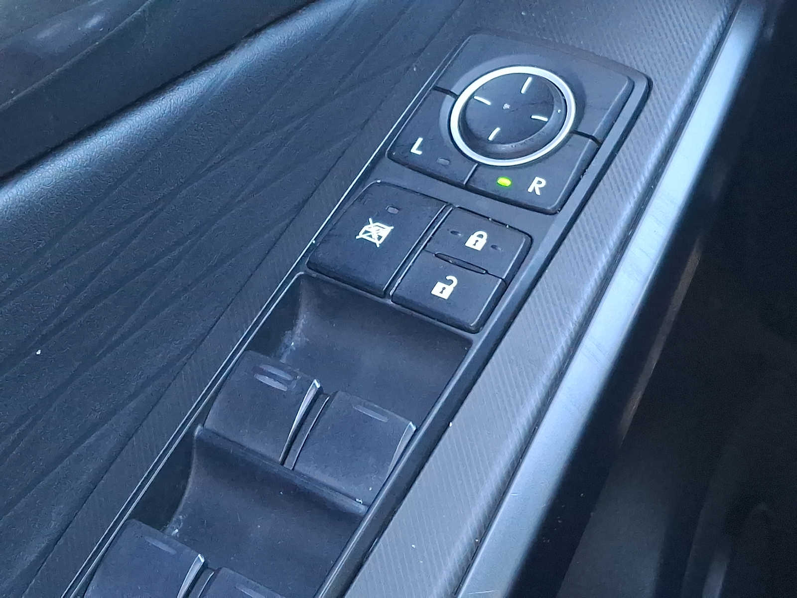 Thumbnail: 2023 Lexus IS - 24