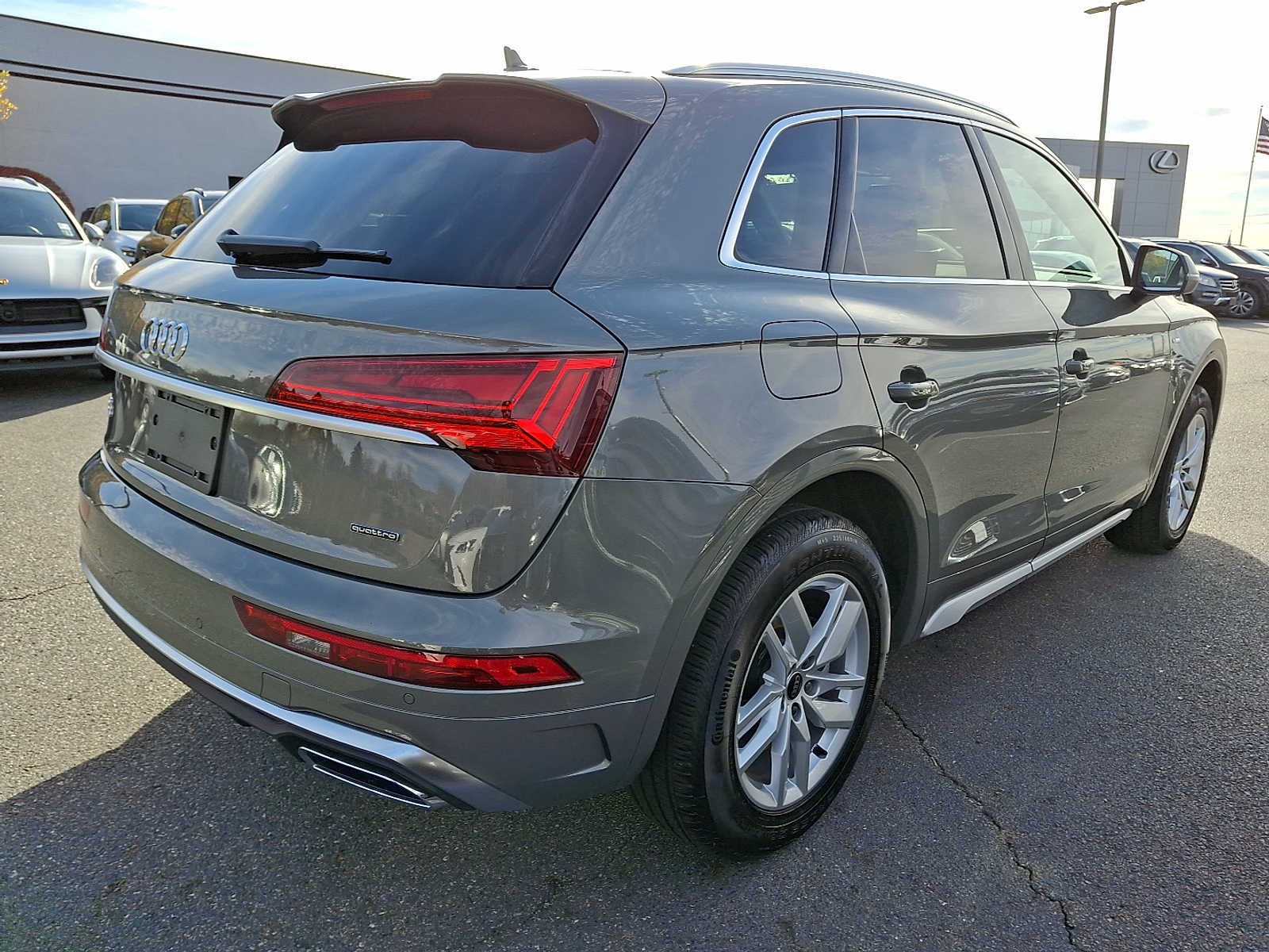 Thumbnail: 2023 Audi Q5 - 4