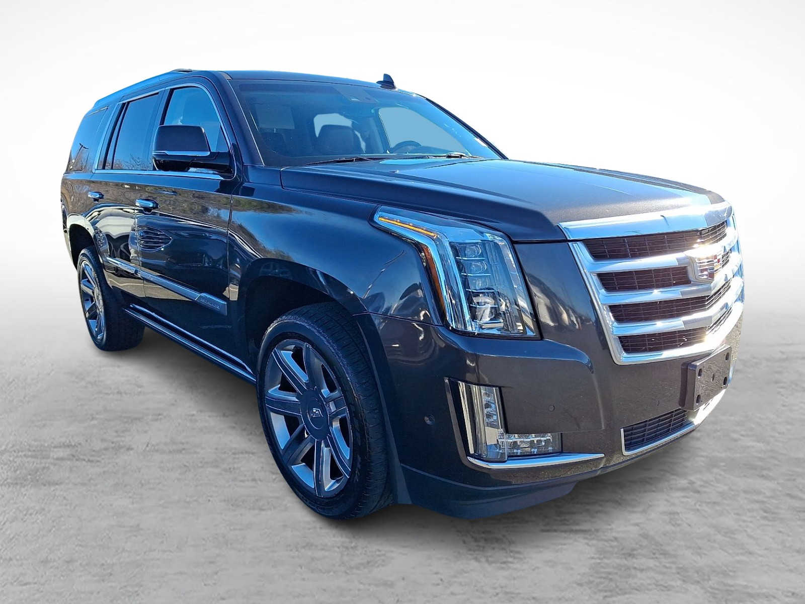 Thumbnail: 2017 Cadillac Escalade - 3