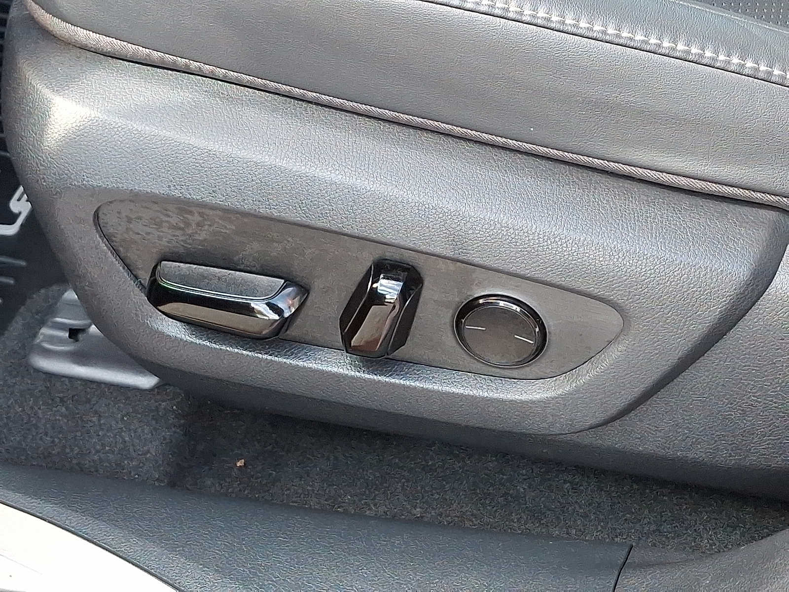 Thumbnail: 2023 Lexus RX - 11