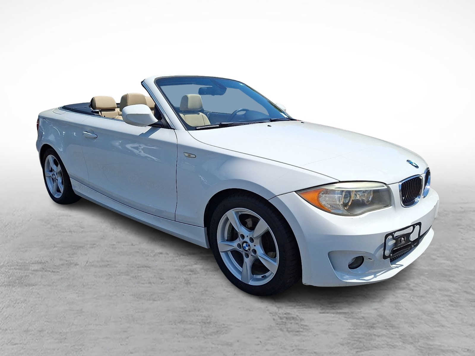 Thumbnail: 2012 BMW 1 Series - 3