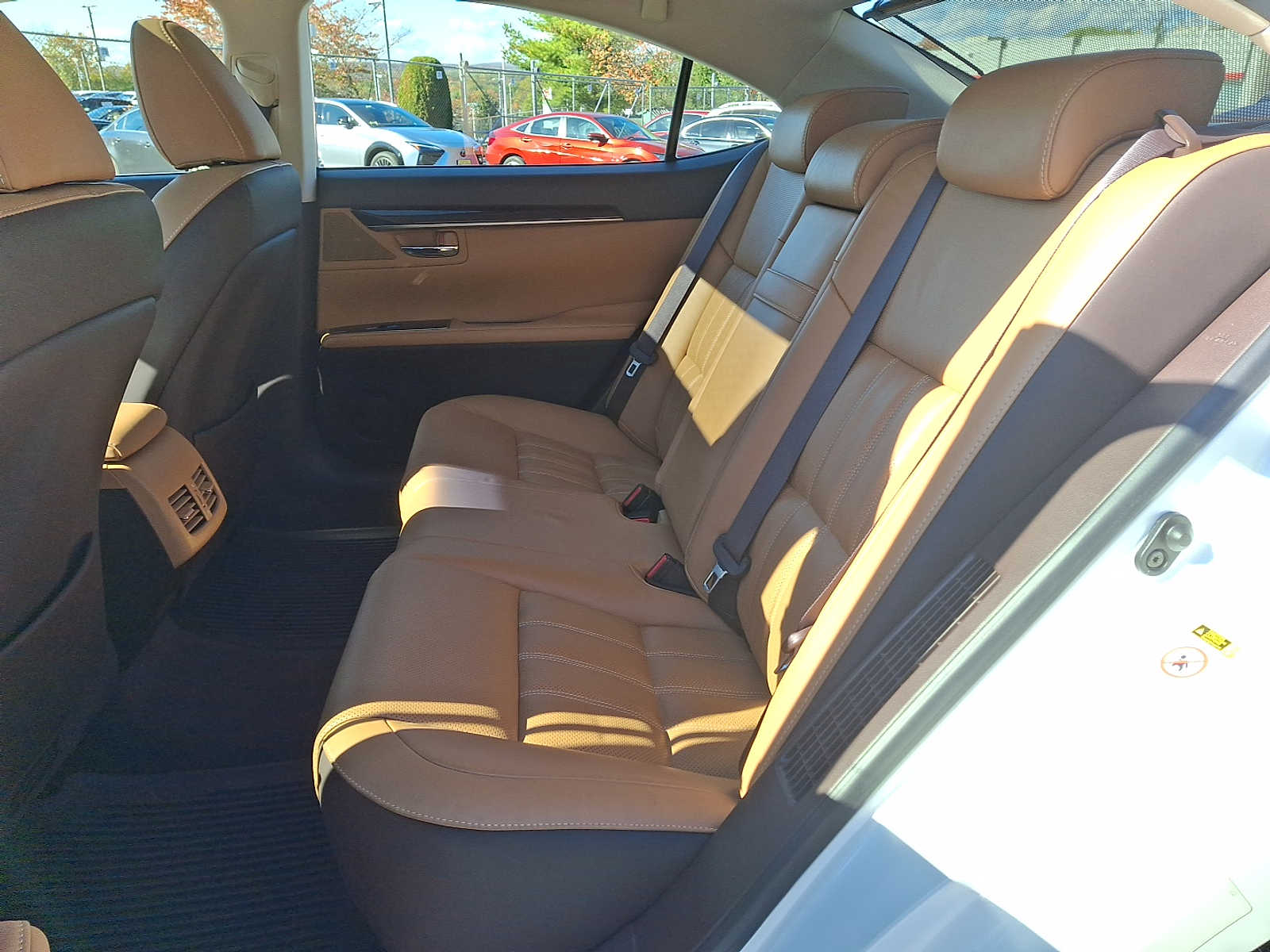 Thumbnail: 2017 Lexus ES - 8