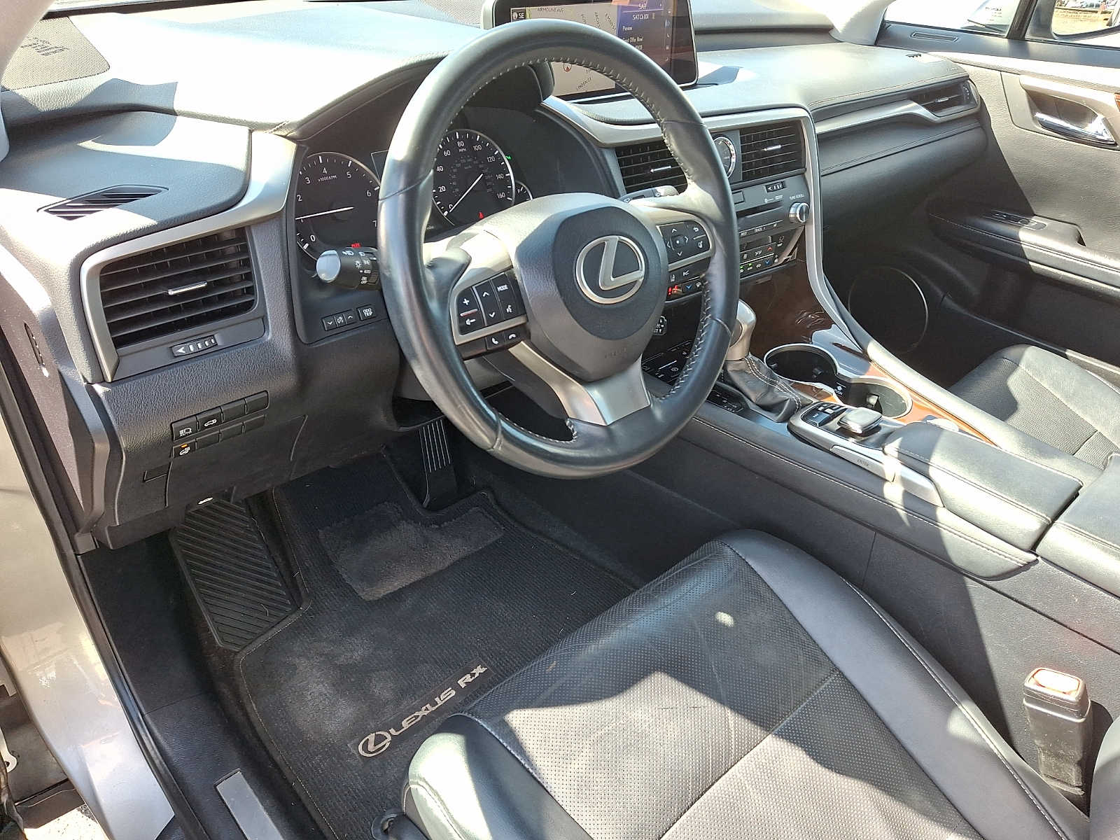 Thumbnail: 2017 Lexus RX - 9