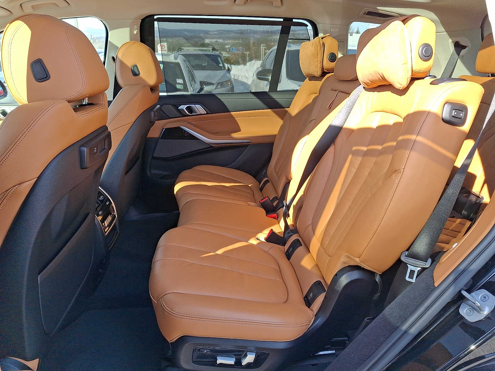 Thumbnail: 2021 BMW X7 - 7