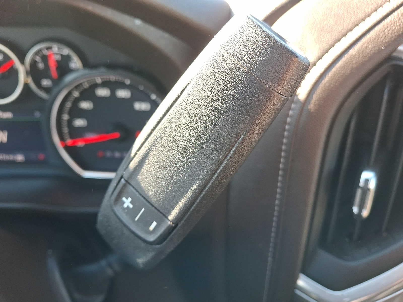 Thumbnail: 2021 Chevrolet Silverado 1500 - 12