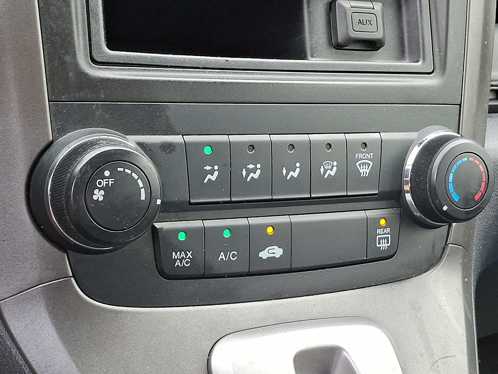 Thumbnail: 2010 Honda CR-V - 13